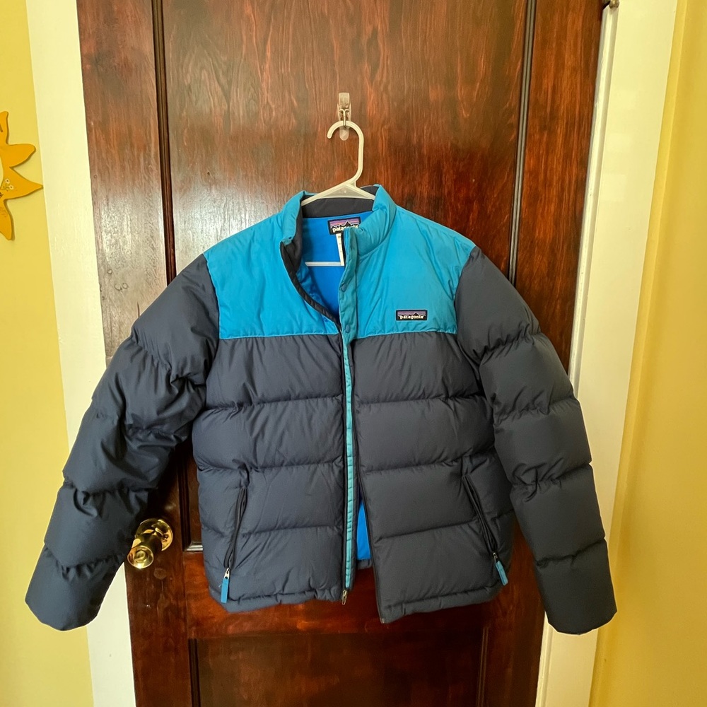 Patagonia blue puffer boys xxl